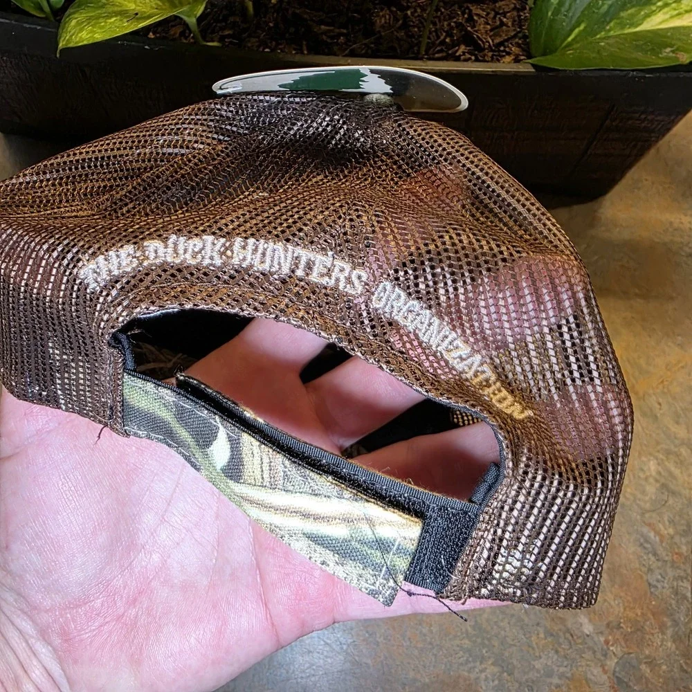 Delta Waterfowl Foundation Camoflauge Mesh Back Strapback Hat Cap NWT Mossy Oak